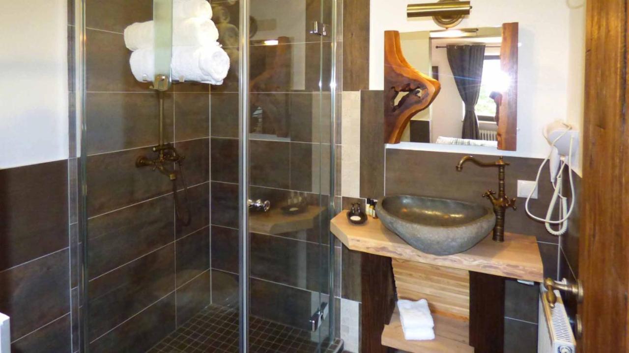 Appartamento Haus Der 5 Kontinente Böbrach Esterno foto